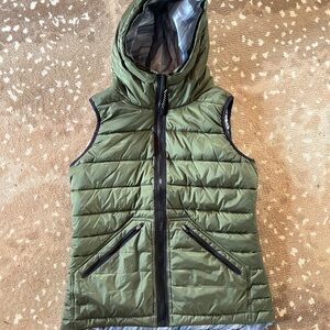 Burton Green/Blue Reversible Vest